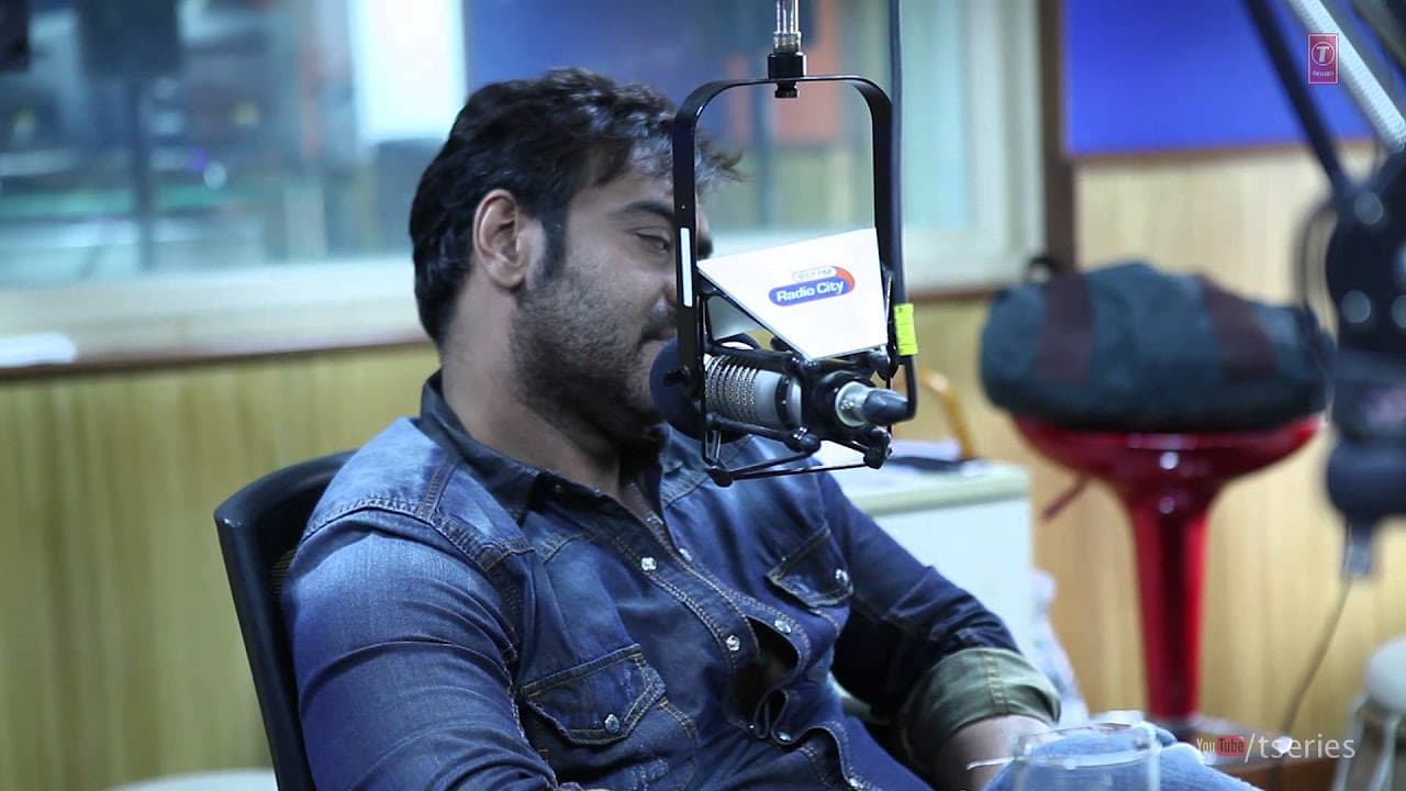 Satyagraha Team at Radio City (91.1) Fm | Ajay devgn, Prakash Jha