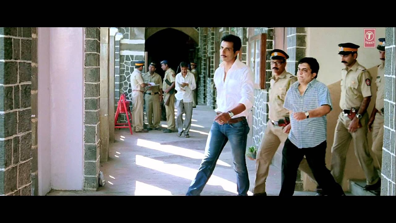 "Mann Qunto Maula" Song Maximum | Sonu Sood, Neha Dhupia
