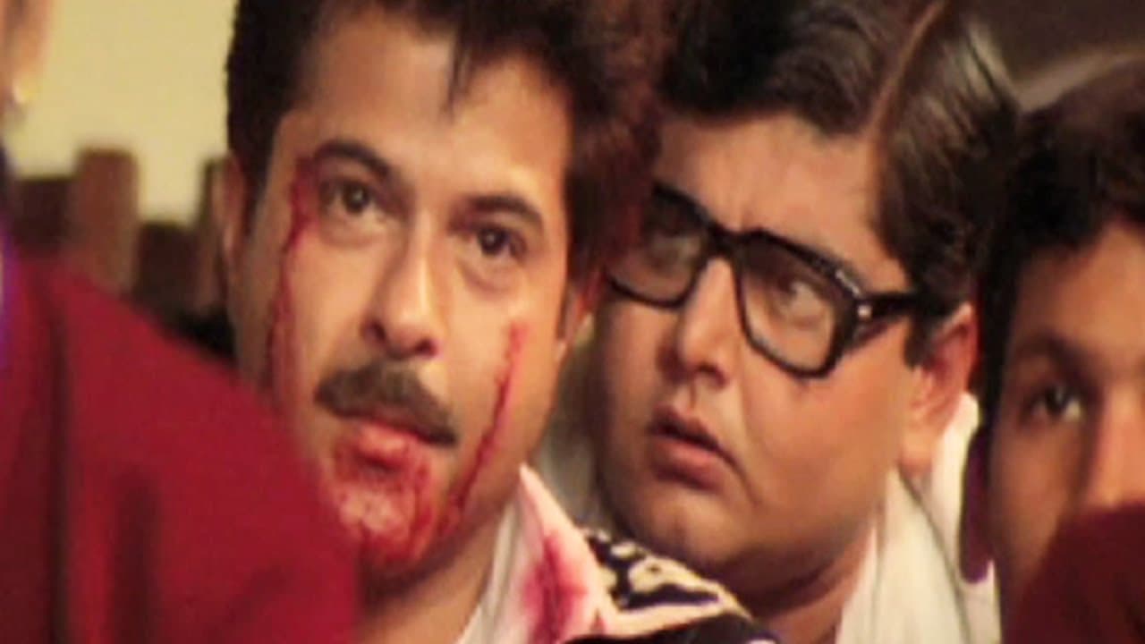 Anil Kapoor makes plan to get relief from terriorist - Andaz, Scene 21/22