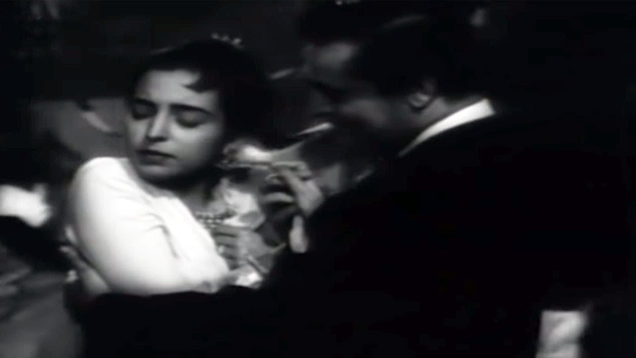 Aaj Yeh Meri Zindagi - Leela Naidu | Asha Bhosle | Yeh Rastey Hain Pyar Ke | Bollywood Song