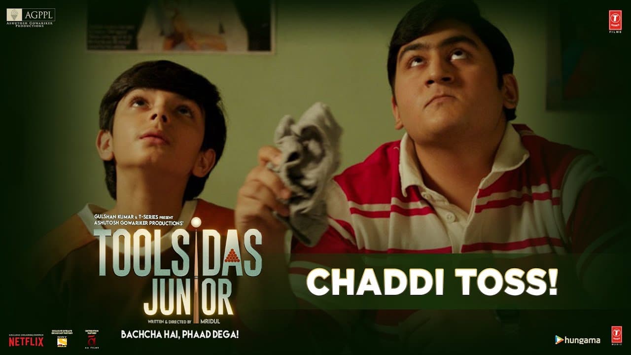 Toolsidas Junior (Dialogue Promo) "Chaddi Toss" Varun B, Sanjay Dutt, Rajiv K, Swanand K, Ashutosh G