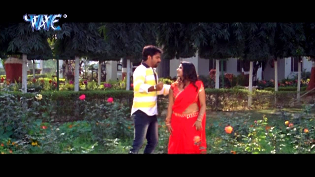 चुम्मा मांगे राजाजी - Saugandh Ganga Maiya Ke | Pawan Singh | Bhojpuri Film Song @WaveMusicIndia