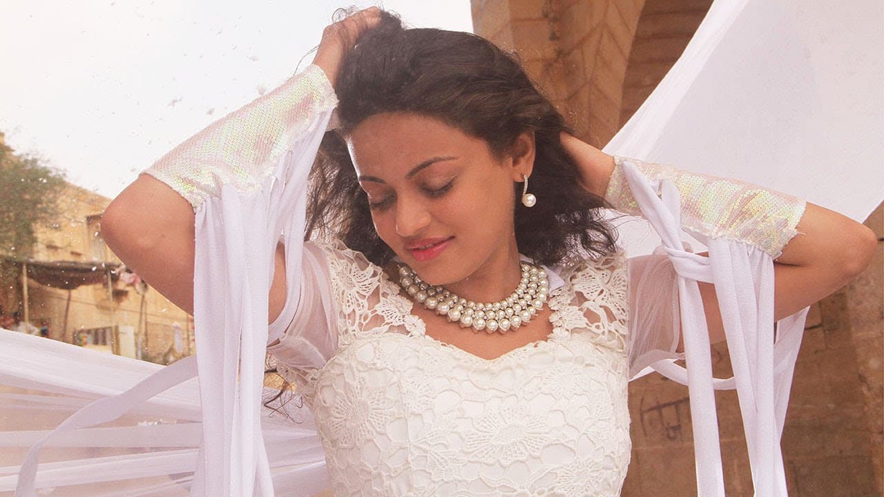 Bezubaan Ishq - Teri Masumiyat | Mugdha Godse | Sneha Ullal | Nishant Malkani