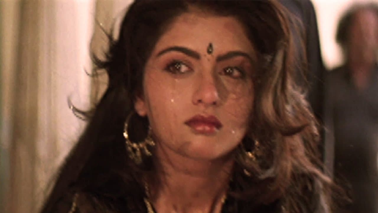 Gulshan Grover gets attract on Bhagyashree - Qaid Mein Hai Bulbul, Emotional Scene 7/13