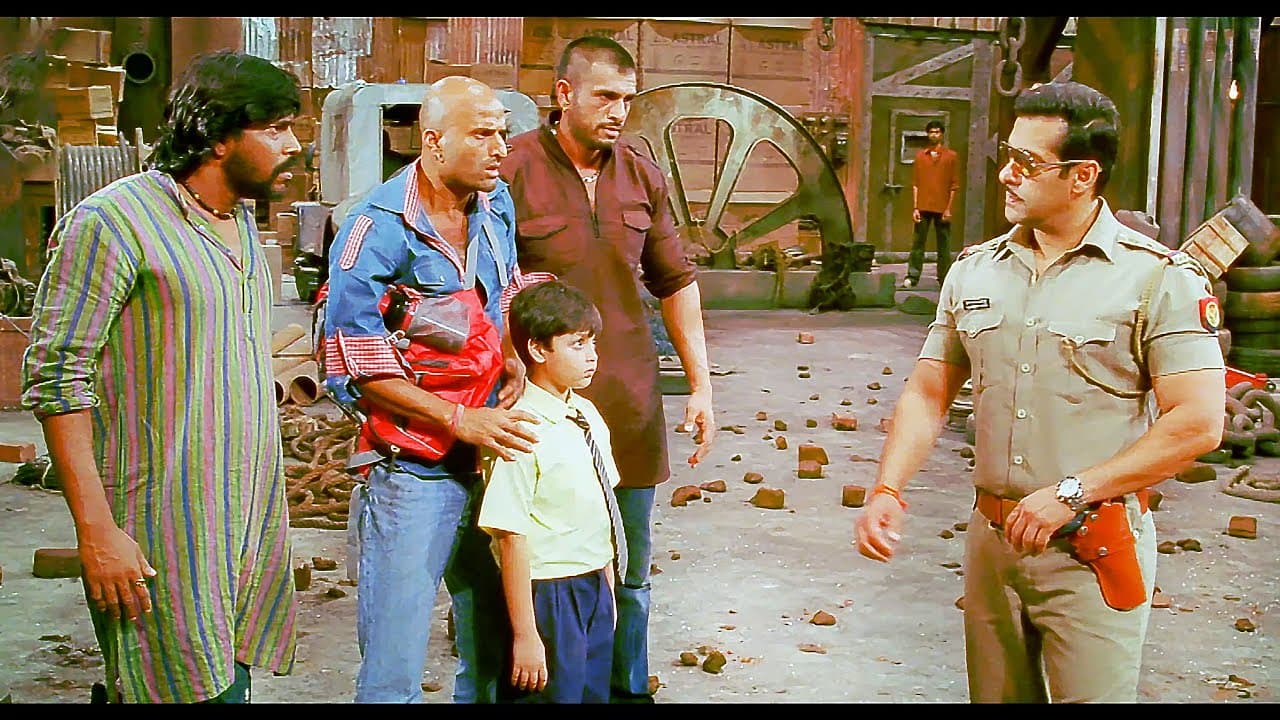 हमारी फाइट में बच्चे को मज़ा आना चाहिए: चुलबुल पांडे | ज़बरदस्त दबंग 2 सीन | Salman Khan | Dabangg 2