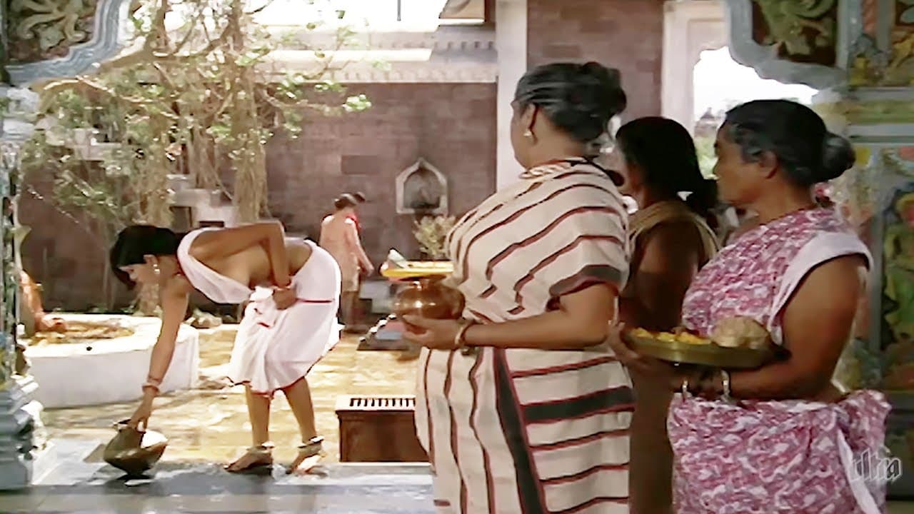 कौन इस अभागन से शादी करेगा ? इसकी शकल देखो ! Satyam Shivam Sundaram Starting Scene - बदसूरती की वजह