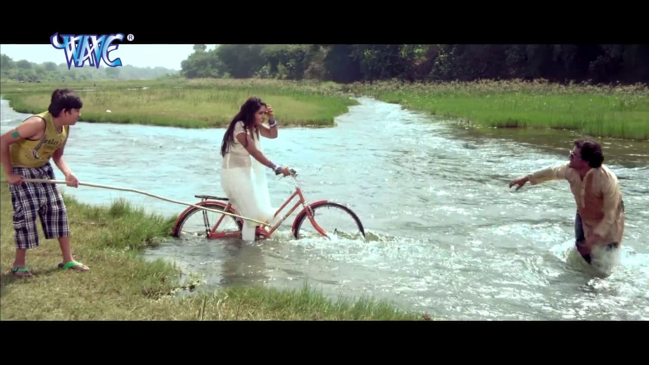 KISSIING SCENES || Dinesh Lal || Kajal Raghwani || Latest Bhojpuri Movie SCENES @WaveMusicIndia