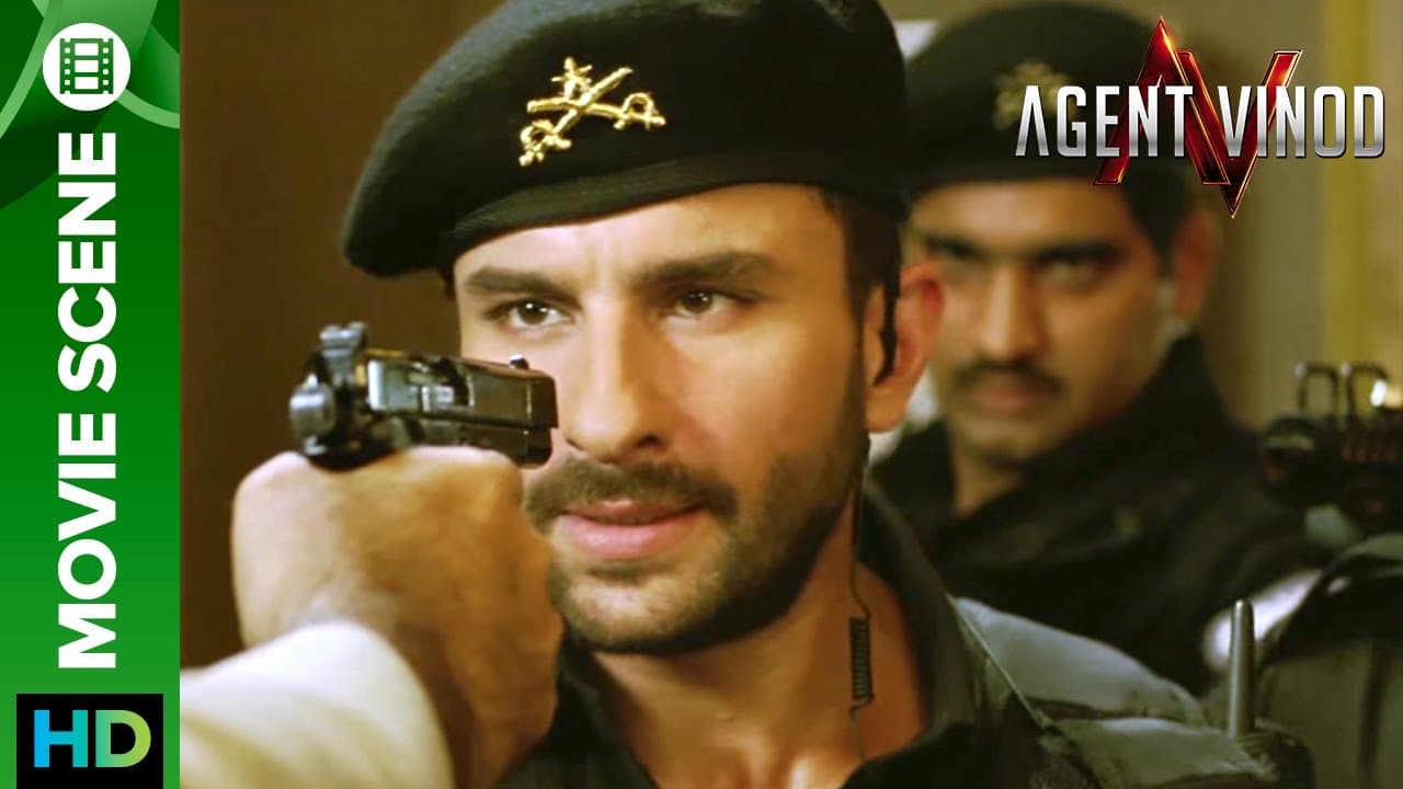 Saif Ali Khan caught on gun point | Agent Vinod