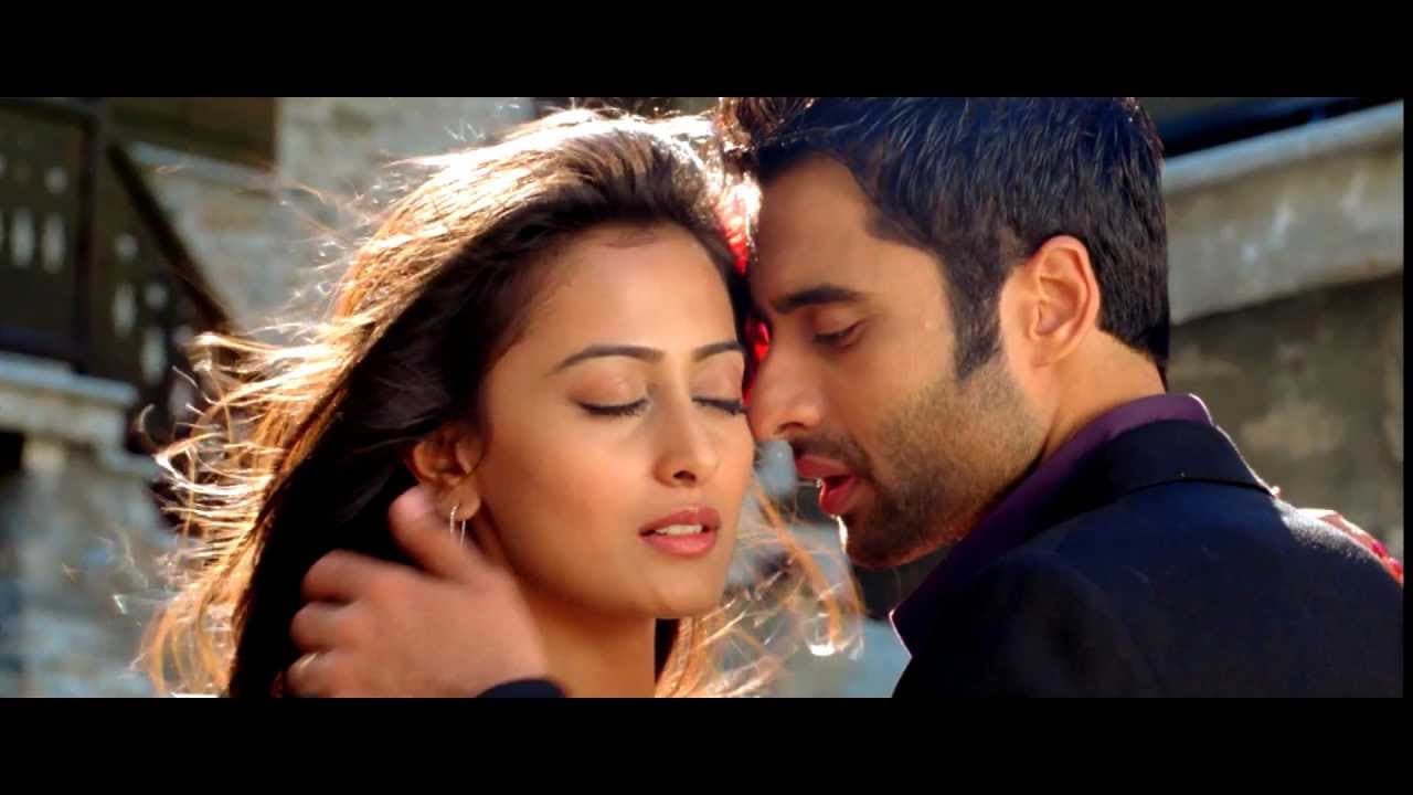 Sun Soniye - Ajab Gazabb Love Official HD Full Song Video feat. Jackky Bhagnani, Nidhi Subbaiah