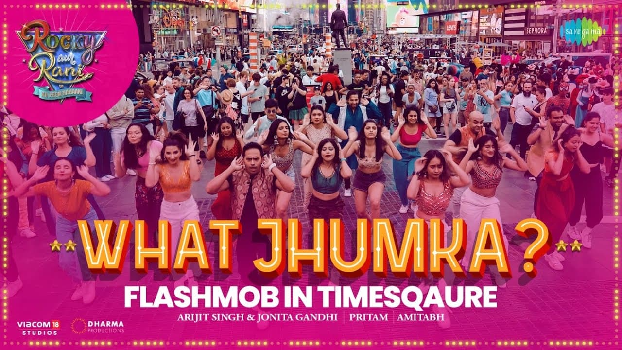 What Jhumka? Takes Over Times Square | Arijit Singh, Jonita Gandhi, Pritam, Amitabh B | RRKPK