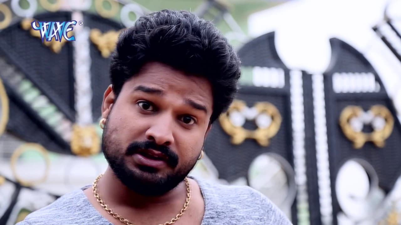 मारता लाइन रे - Marata Line Re - Ritesh Pandey - Bhojpuri Song @WaveMusicIndia